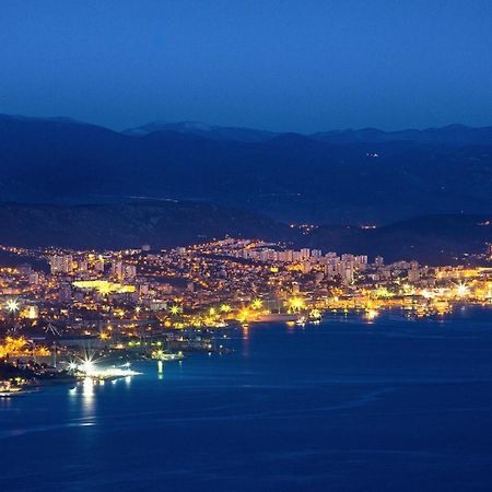Apartment With View In Fiume Esterno foto