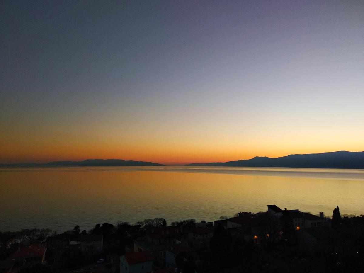 Apartment With View In Fiume Esterno foto